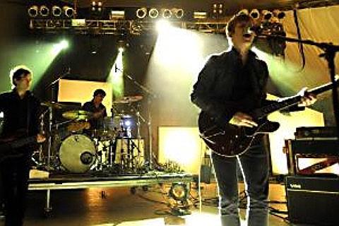 Spoon Tickets
